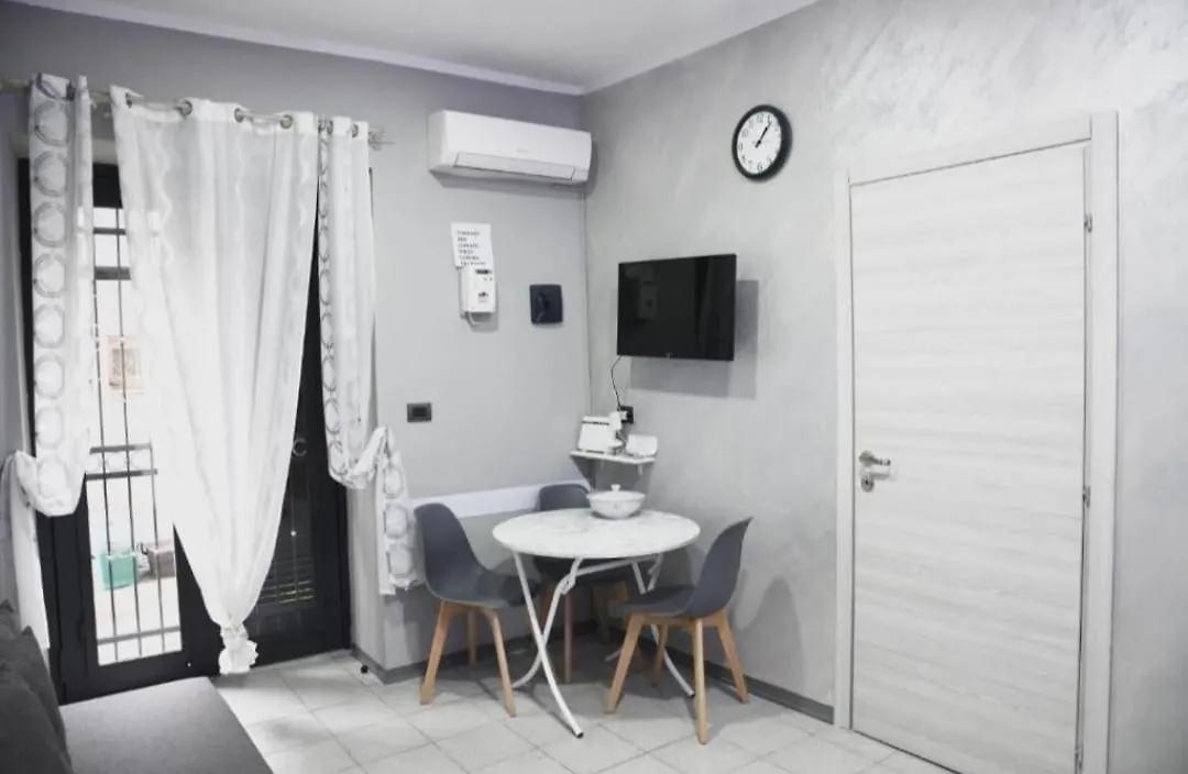 Apartmán La Casa Del Sole CTA 0*,  Itálie